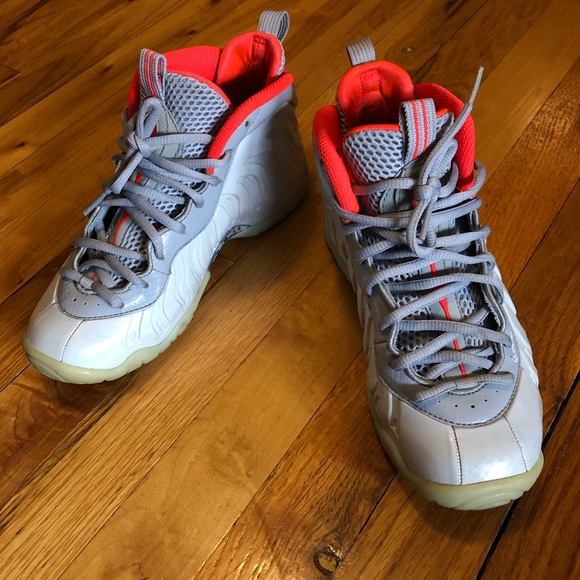 Nike Air Foamposite Pro Pure Platinum Wolf Grey - Picture 2 of 8